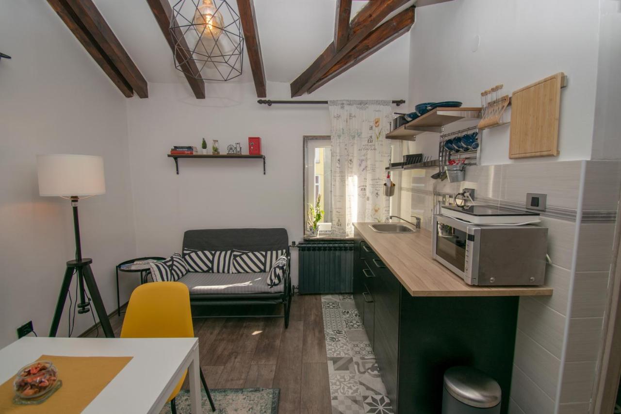 Studio Apartman Dalia Apartment Zagreb Exterior foto